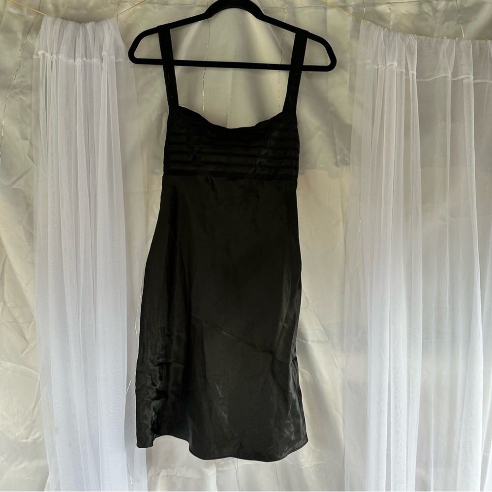 Sleek Black Women's Sleepwear